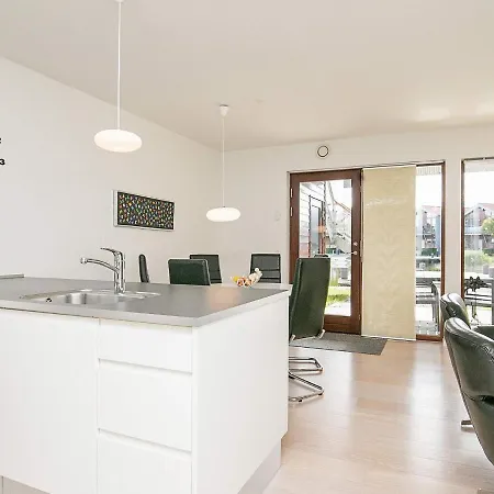 公寓 Two-bedroom Holiday In 8