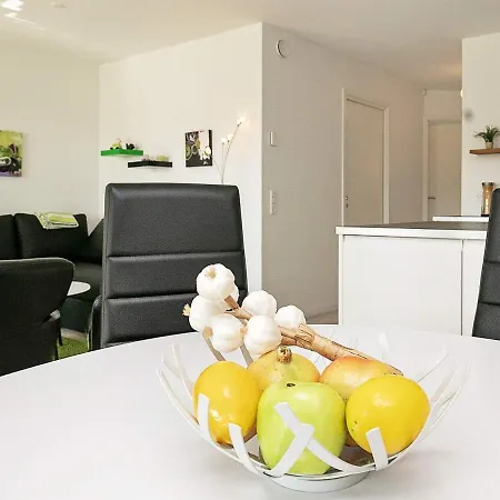 Two-bedroom Holiday In 8 公寓
