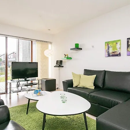 Two-bedroom Holiday In 8 公寓